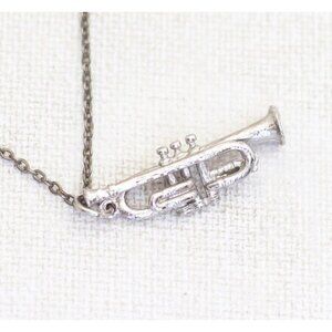 18 inch, Vintage Trumpet Musical Instrument Silver Tone Necklace - C1